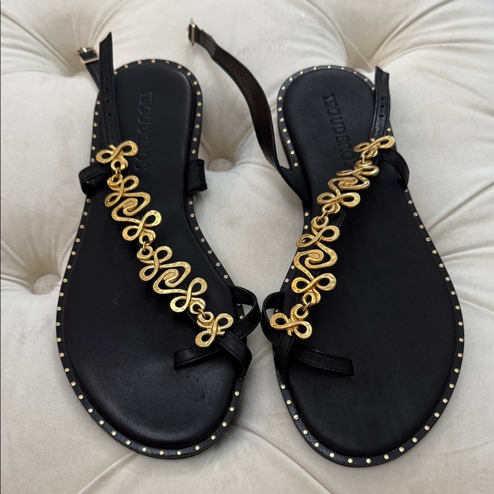 TSOUDEROS FLAT SANDALS Size 39. NWT. Elegant Black and Gold Women's Sandals
